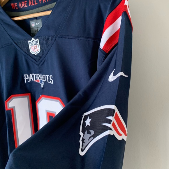 New England Patriots Mac Jones Jersey 🏈 - Picture 3 of 5